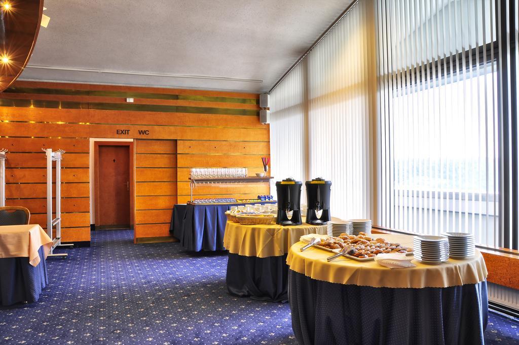 Hotel Olympik Praga Esterno foto
